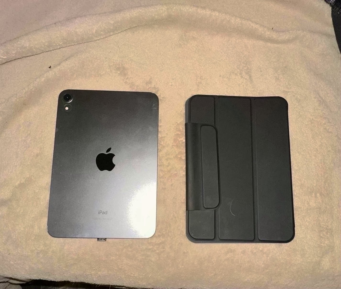 Apple iPad Mini 6th Generation 64GB Space Gray Unlocked - Used image 5