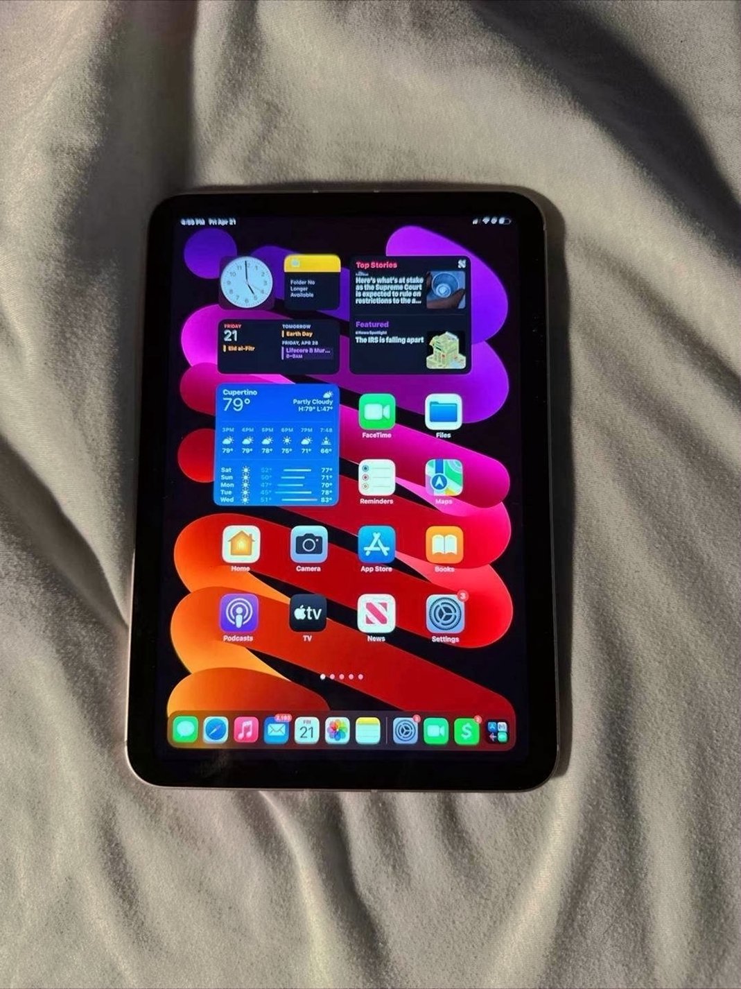 Apple iPad Mini 6th Generation 256GB Rose Gold Unlocked - Used image 3