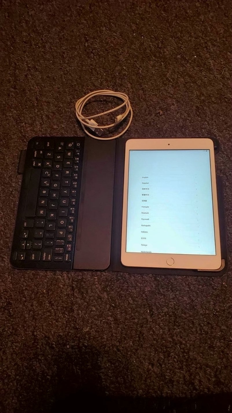 Apple iPad mini 3 128GB Unlocked Used image 5