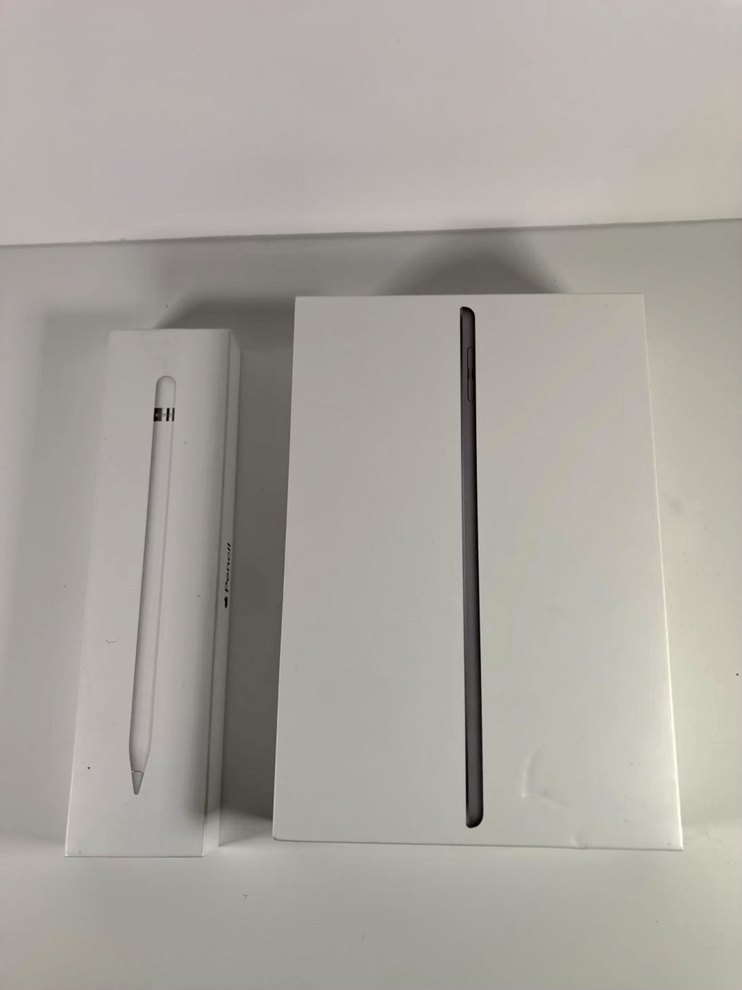Apple iPad Mini 5th Generation 64GB Unlocked - Used image 2
