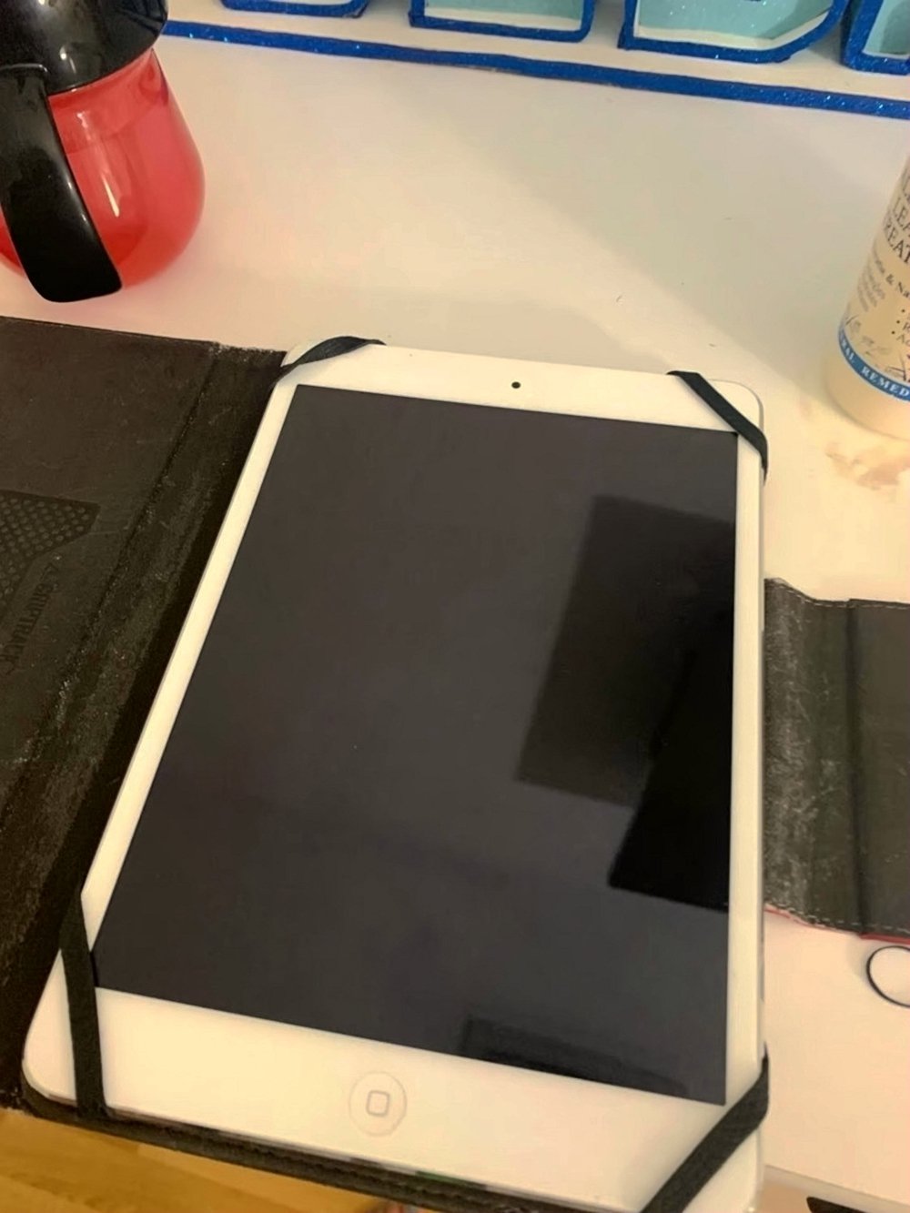 Apple iPad mini 5D31 64GB Space Gray Unlocked - Used