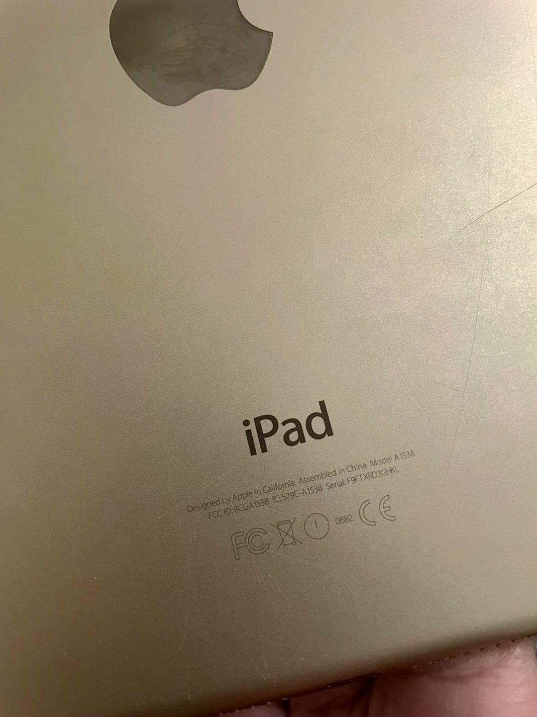 Apple iPad mini 4 16GB Silver Unlocked - Used image 4