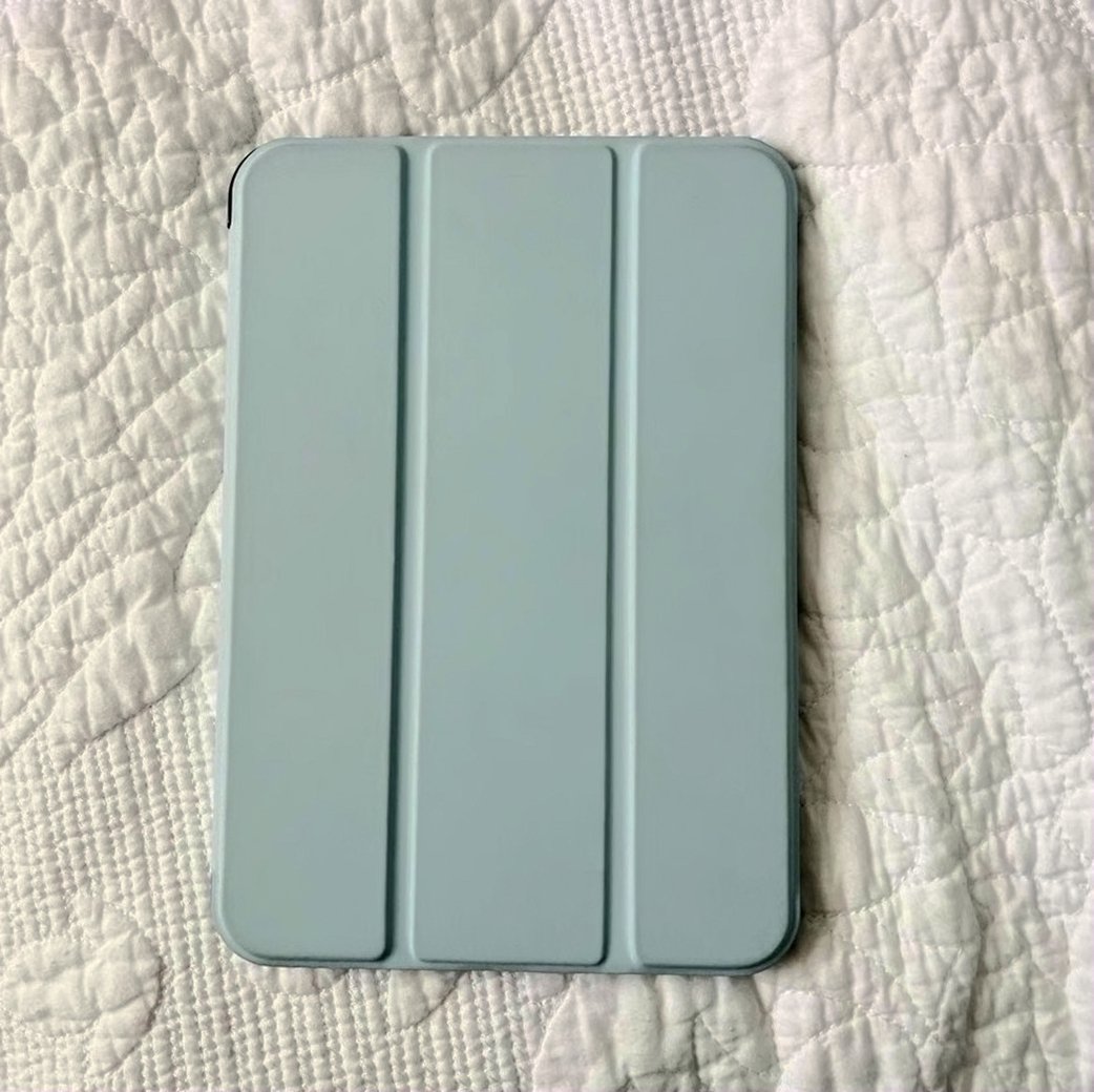 Apple iPad Mini 64GB Space Gray Unlocked - Used image 4