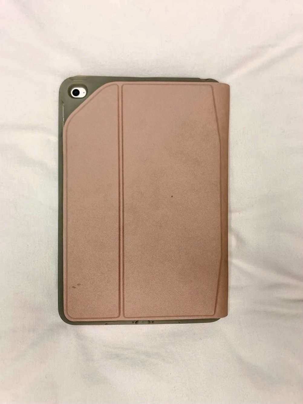 Apple iPad mini 4 128GB Silver Unlocked - Used image 4