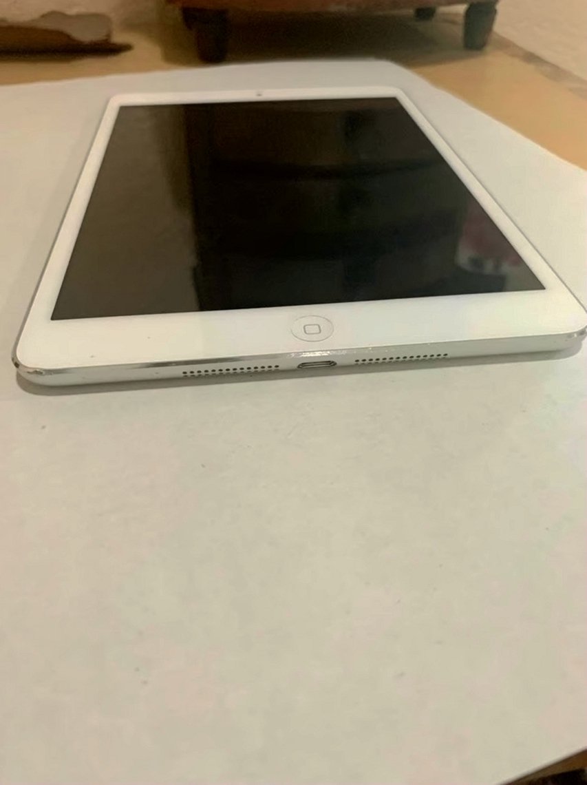 Apple iPad Mini 1 32GB Unlocked - Used image 4