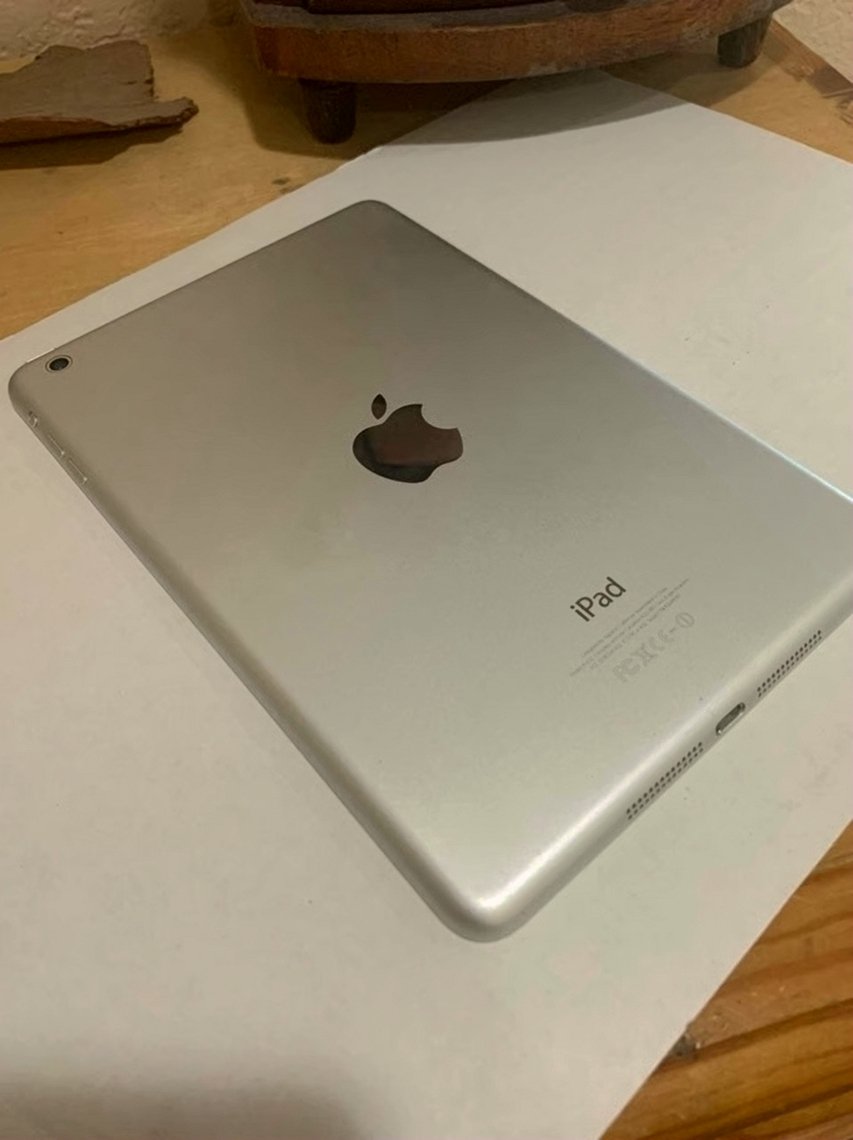 Apple iPad Mini 1 32GB Unlocked - Used image 5