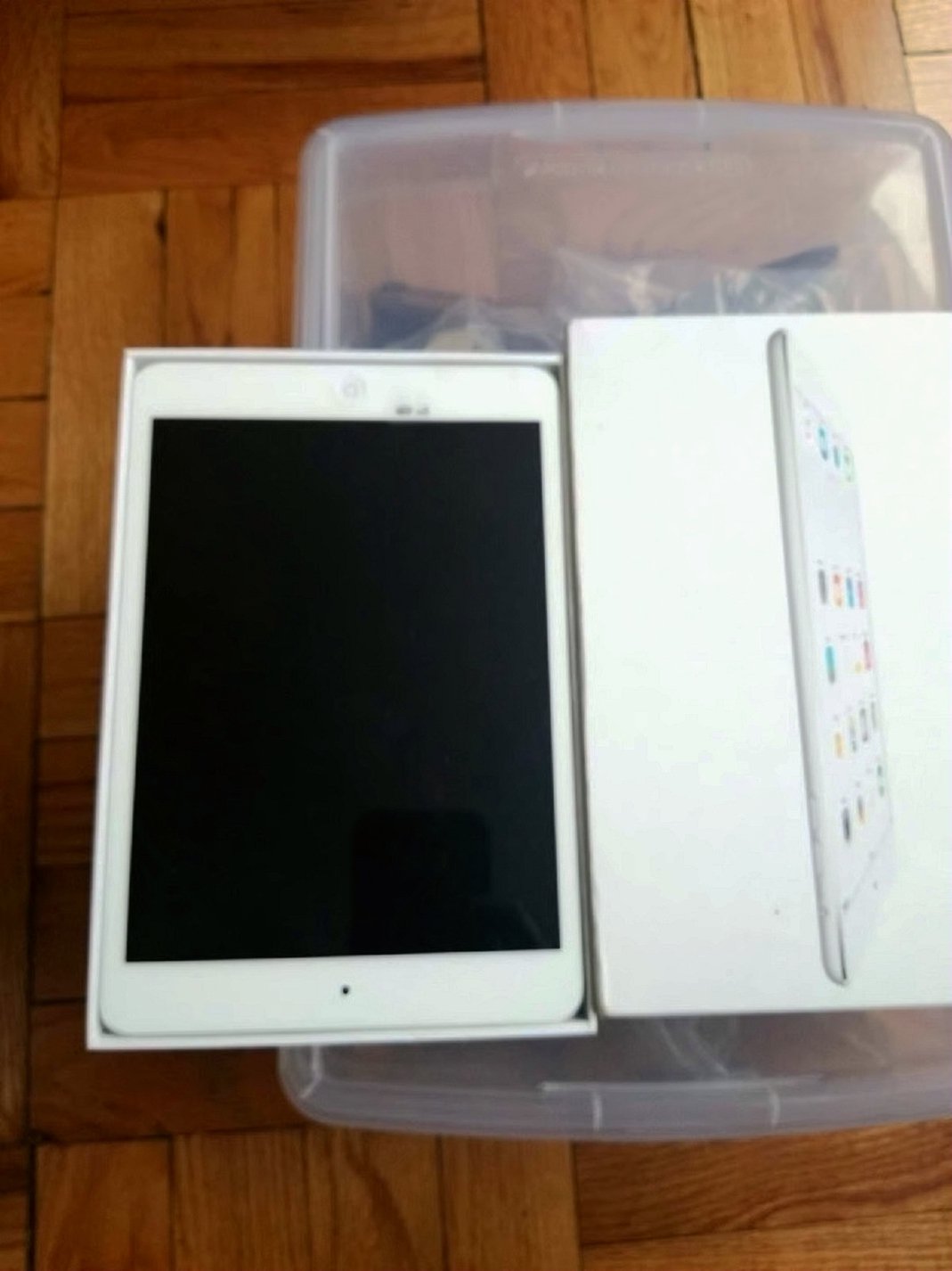 Apple iPad Mini 2 16GB Space Gray Unlocked - Used image 2