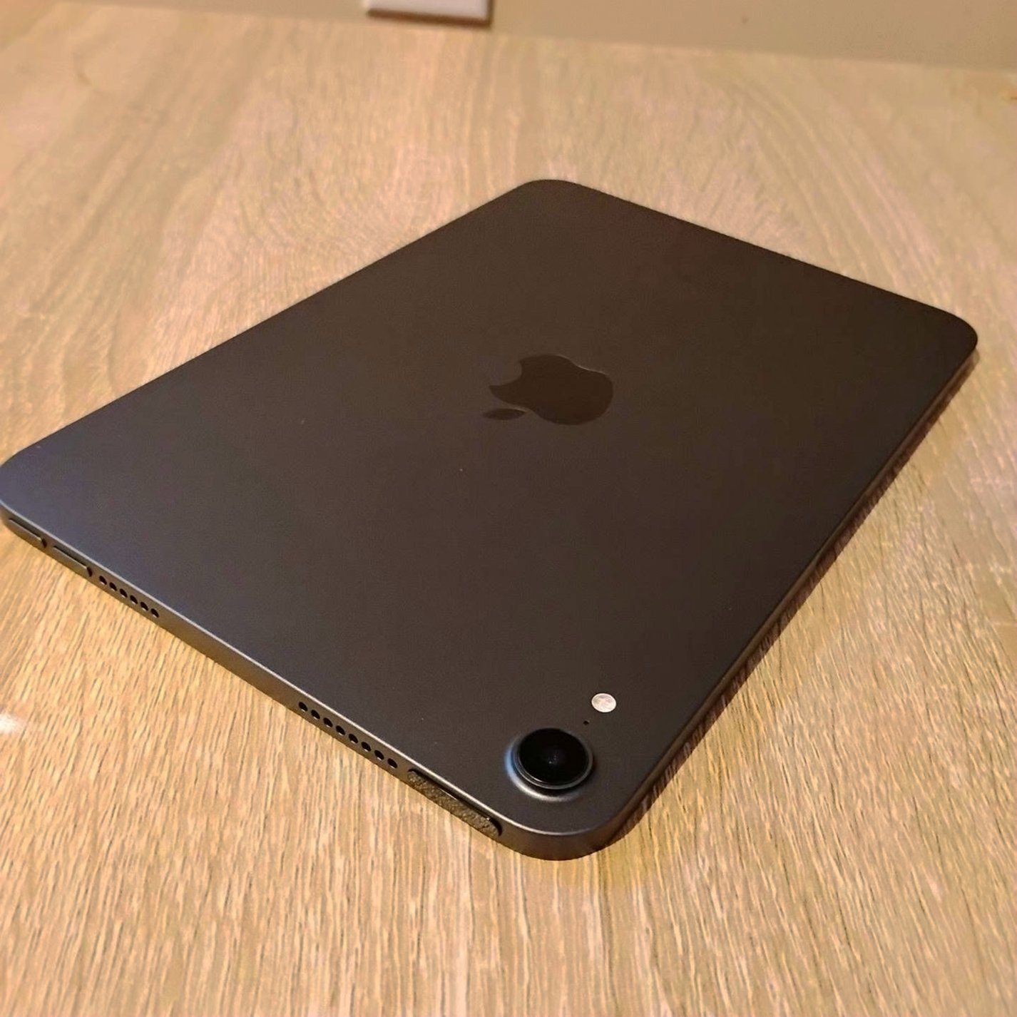 Apple iPad mini 6th Generation 64GB Space Gray Unlocked - Used image 2