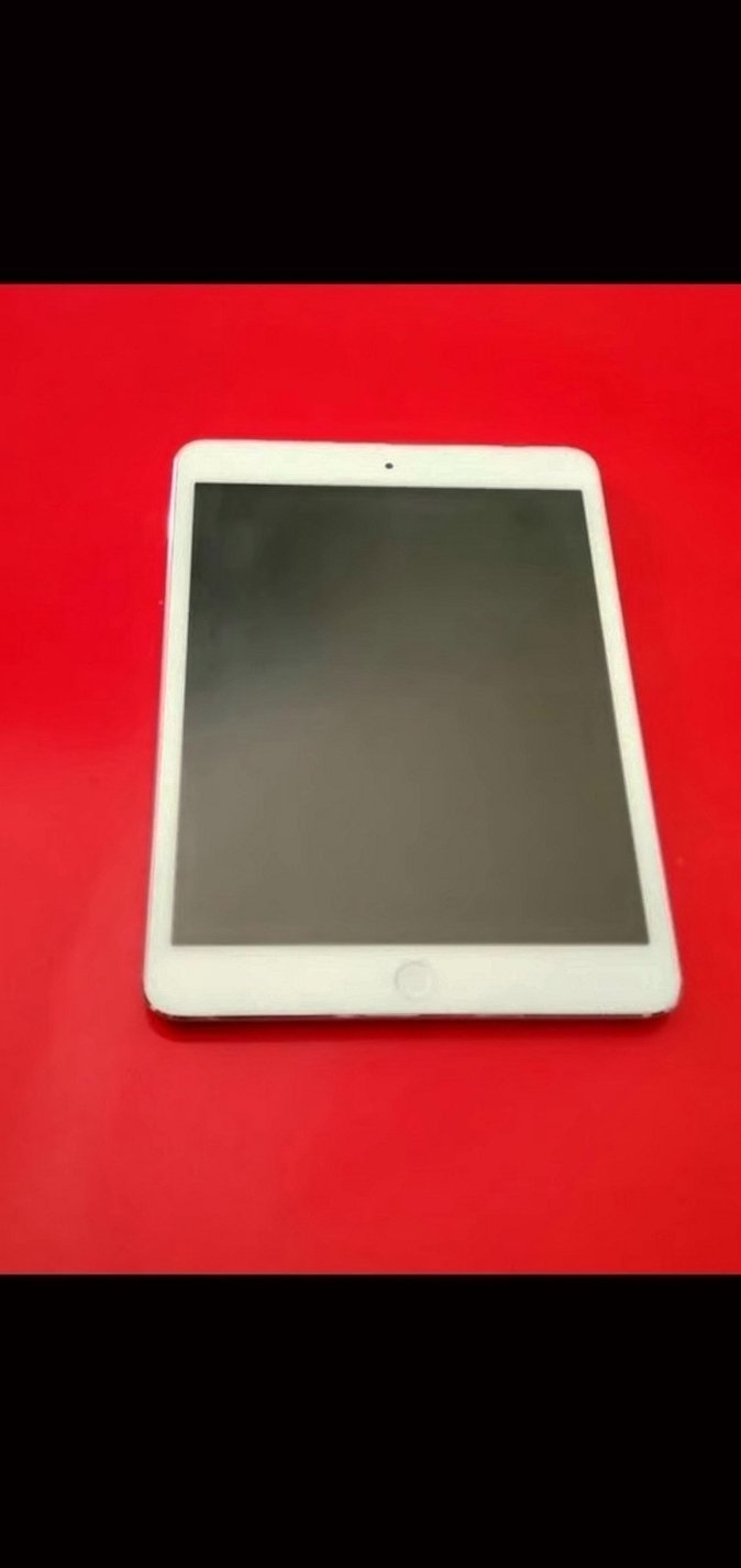 Apple iPad mini 1st Generation 16GB White & Silver Unlocked - Used