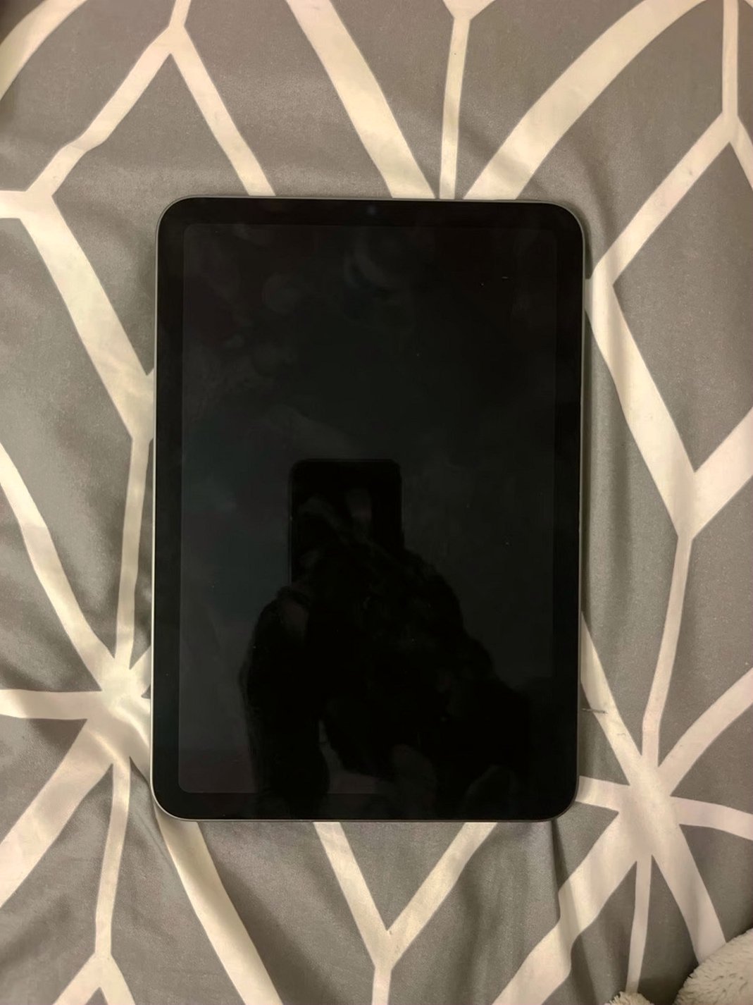 Apple iPad Mini 6th Generation 64GB Space Gray Unlocked - Used image 2