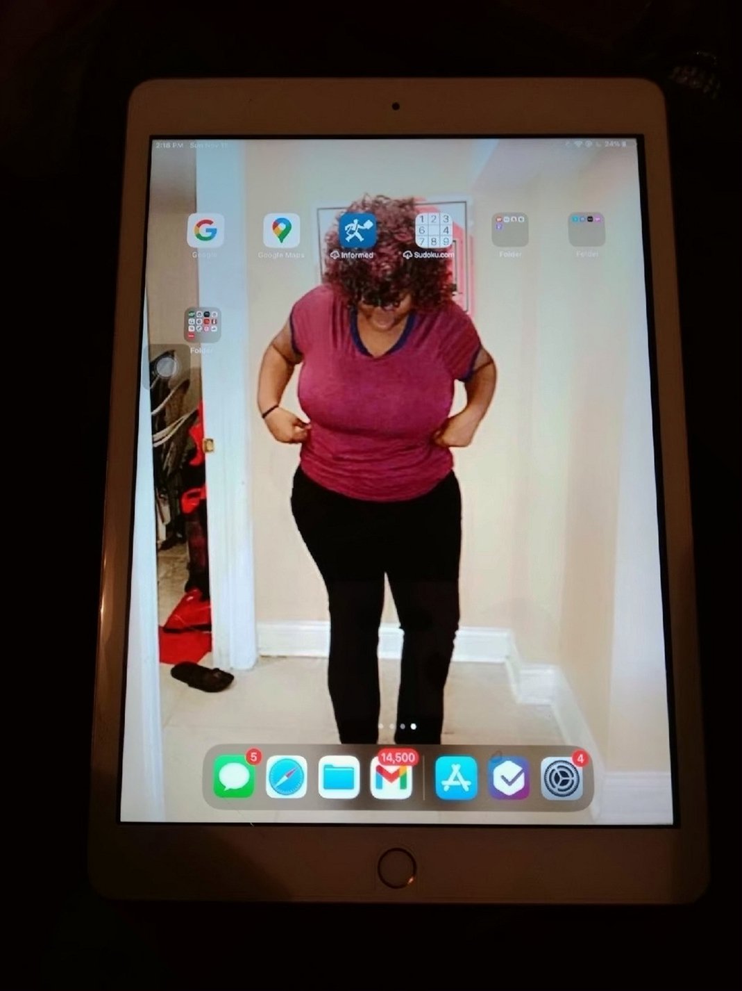 Apple iPad mini 7th Generation 64GB Space Gray Unlocked - Used image 3