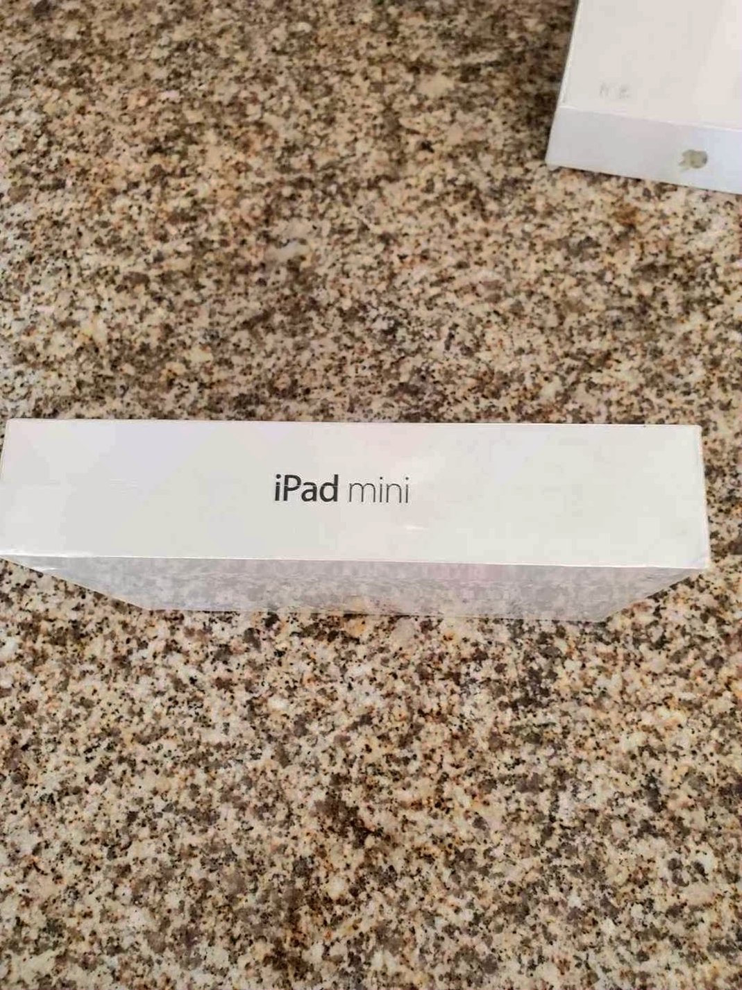 Apple iPad Mini 2 16GB Silver Unlocked - New image 4