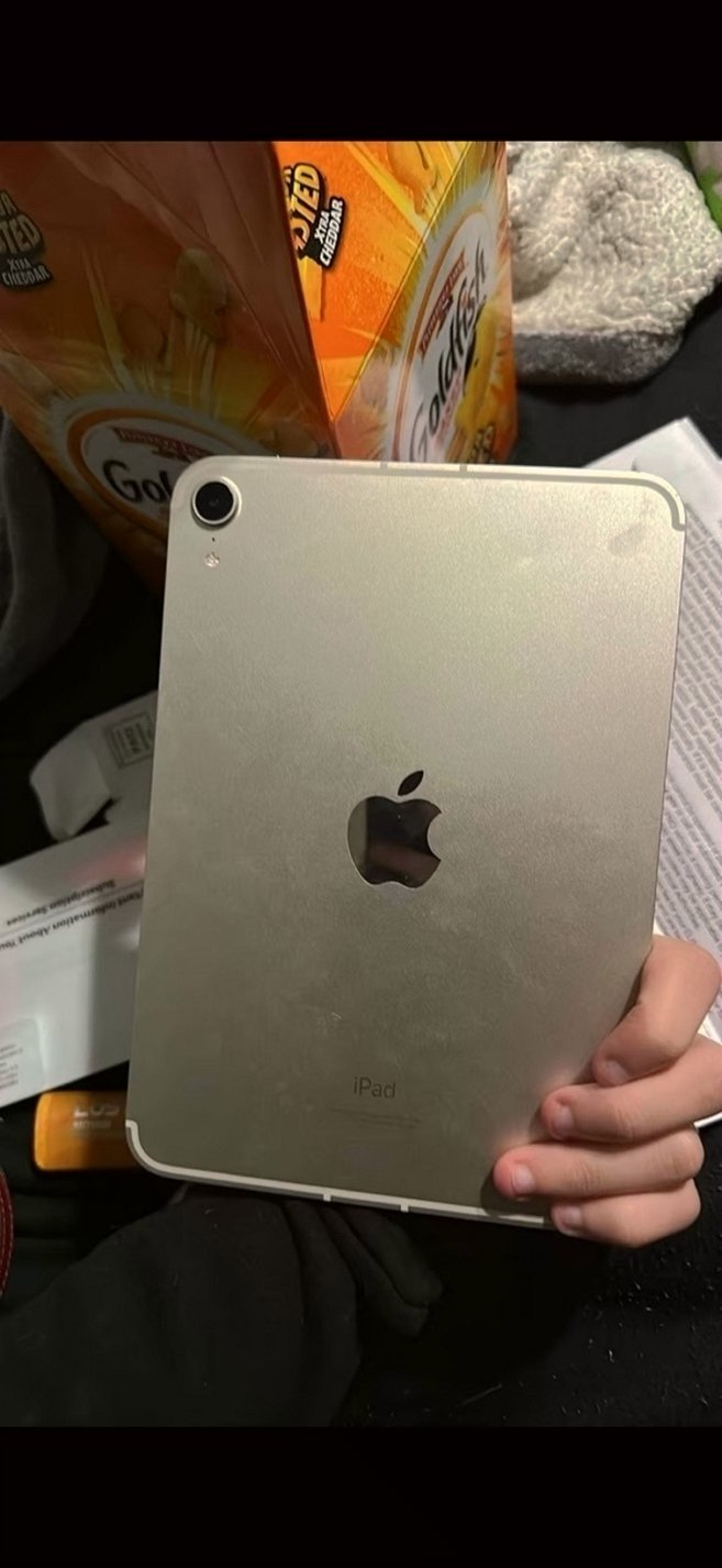 Apple iPad Mini 6th Generation 64GB Silver Unlocked - Used