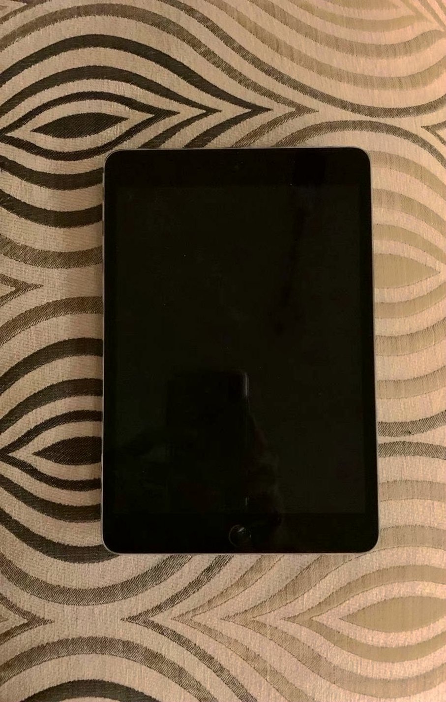 Apple iPad mini 8U66 64GB Space Gray Unlocked - Used