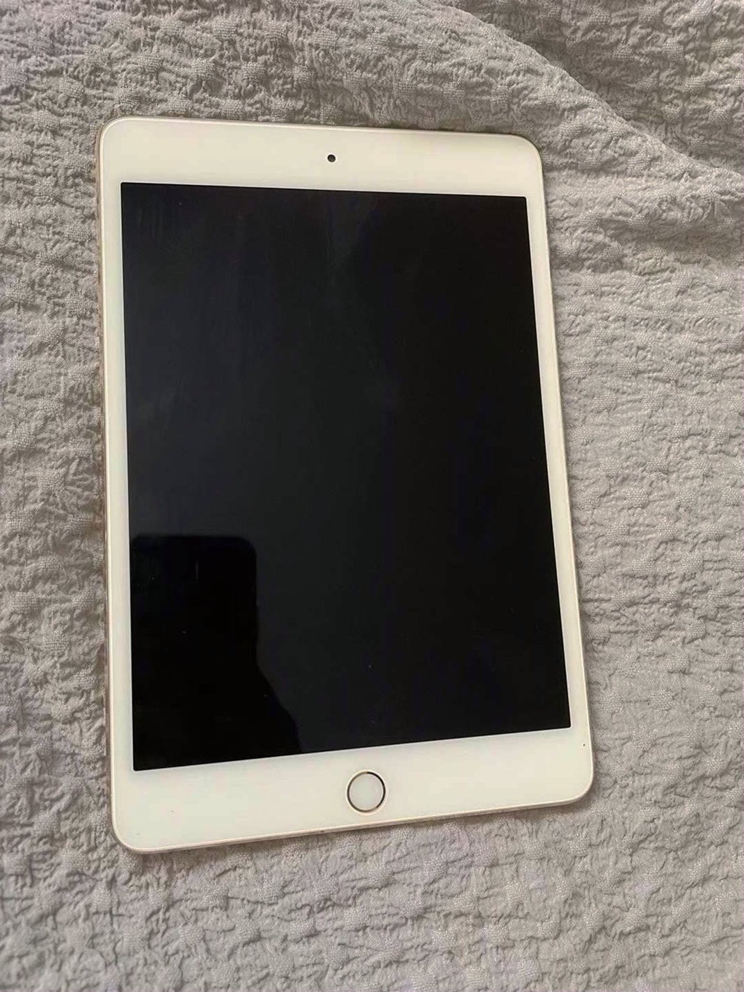 Apple iPad mini 4 64GB Unlocked - Used image 2