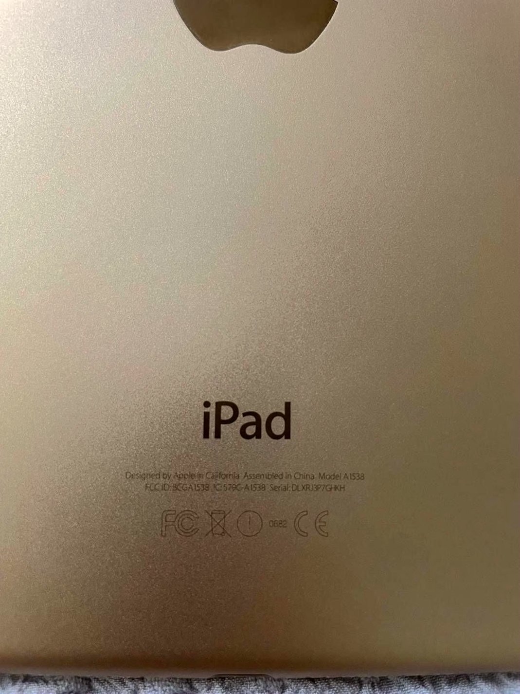 Apple iPad mini 4 64GB Unlocked - Used image 3