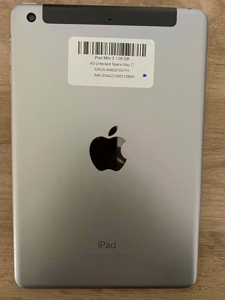 Apple iPad Mini 3 128GB Space Gray Unlocked - Used image 3