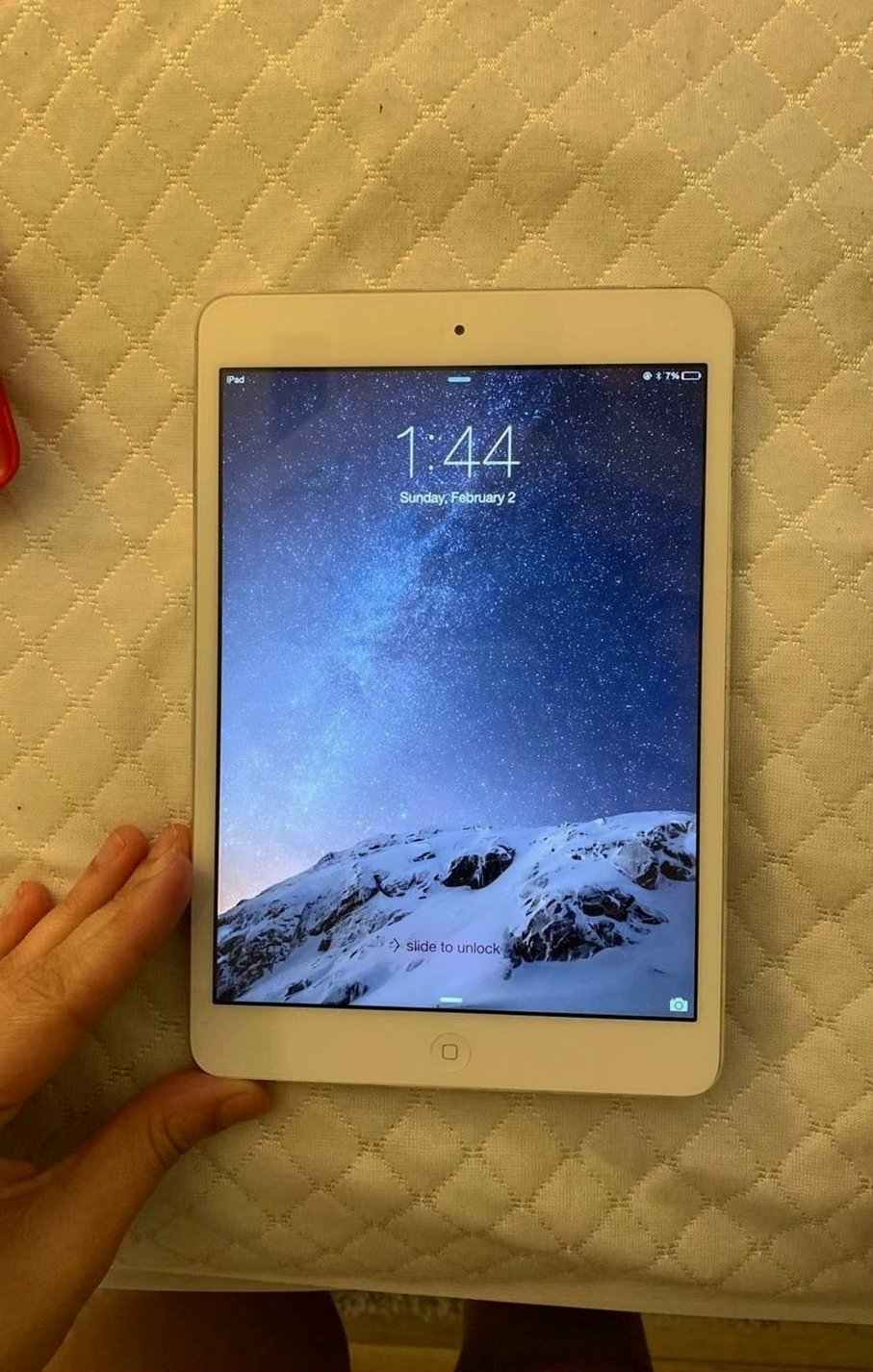 Apple iPad mini 2nd Generation 32GB Silver Unlocked - Used image 3