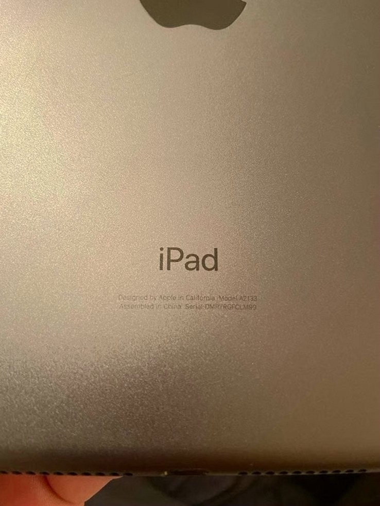 Apple iPad mini 5th Generation 256GB Space Gray Unlocked - Used image 2
