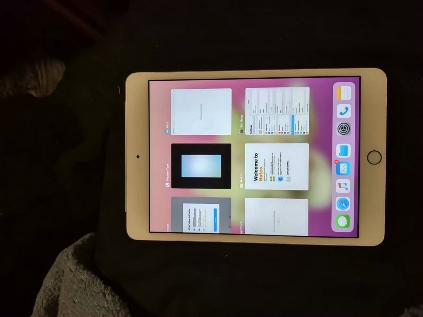 Apple iPad mini 64GB Gold Unlocked Used image 3