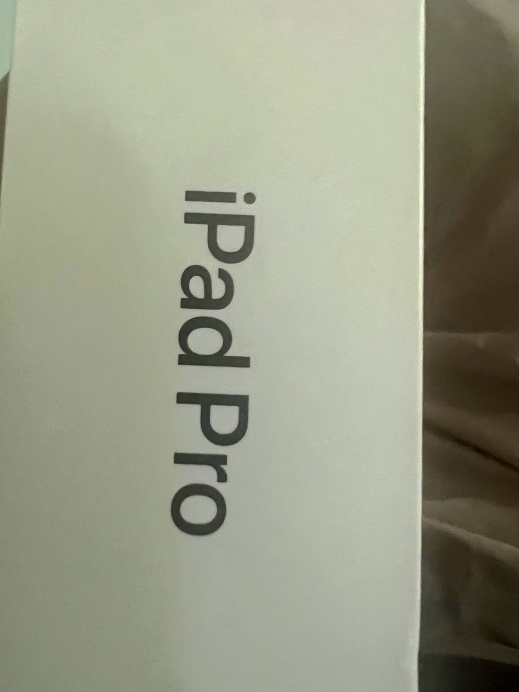 Apple iPad Pro 11 inch 3rd Generation 256GB Unlocked - Used image 2