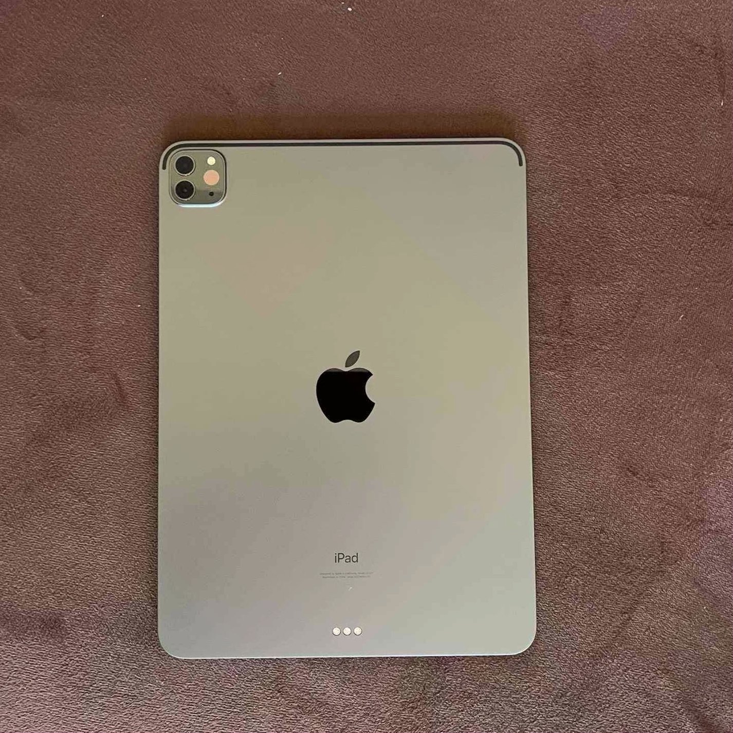 Apple iPad Pro 11” 128GB Space Gray Unlocked - Used image 3