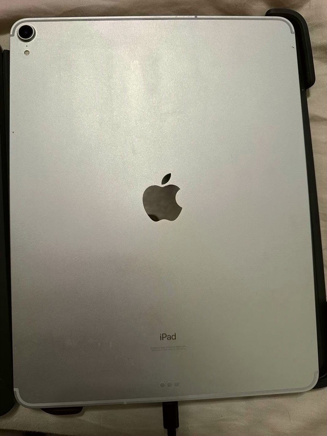 Apple iPad Pro 3rd Generation 64GB - Used image 3