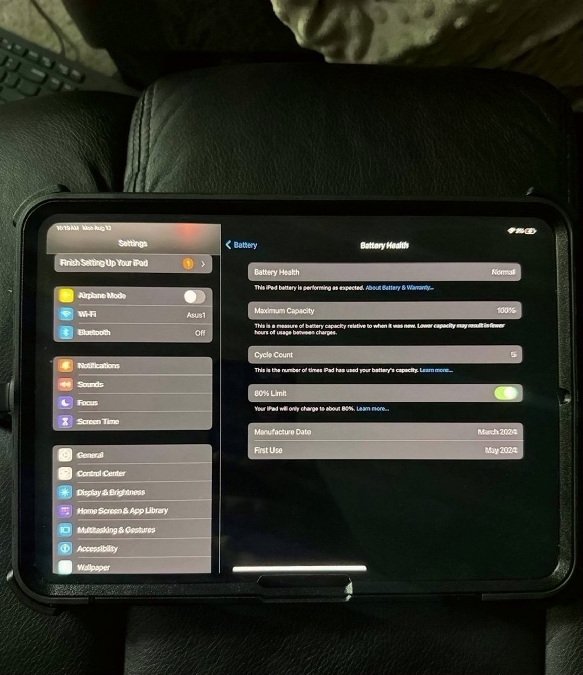 Apple iPad Pro 11-inch M4 5th Gen Unlocked - Used image 5