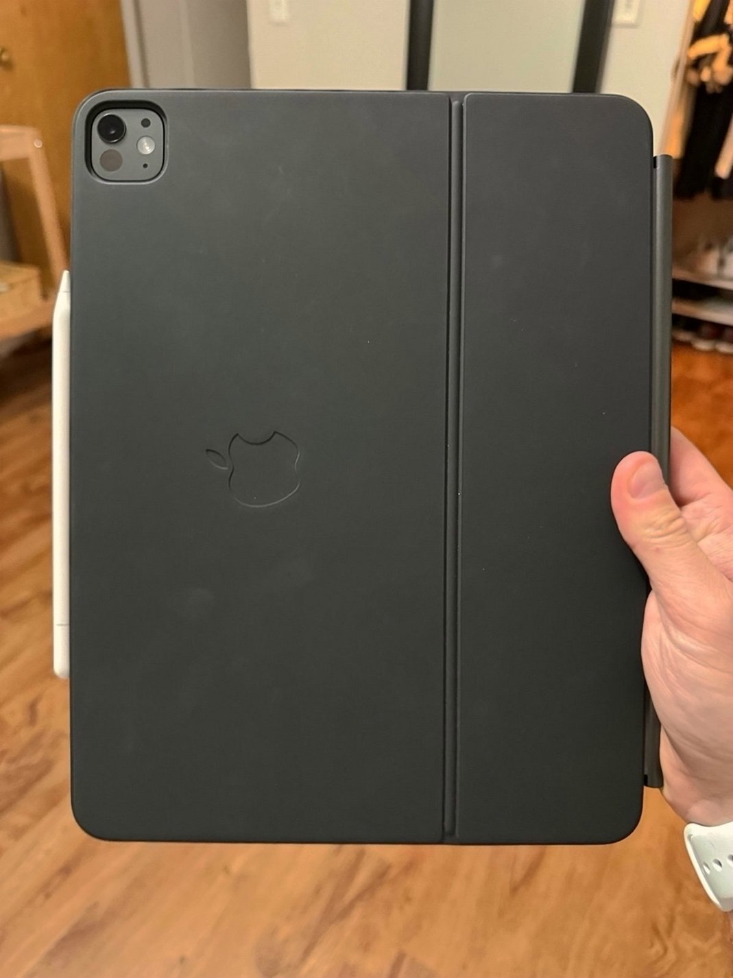 Apple iPad Pro 2024 M4 256GB Unlocked Used image 2