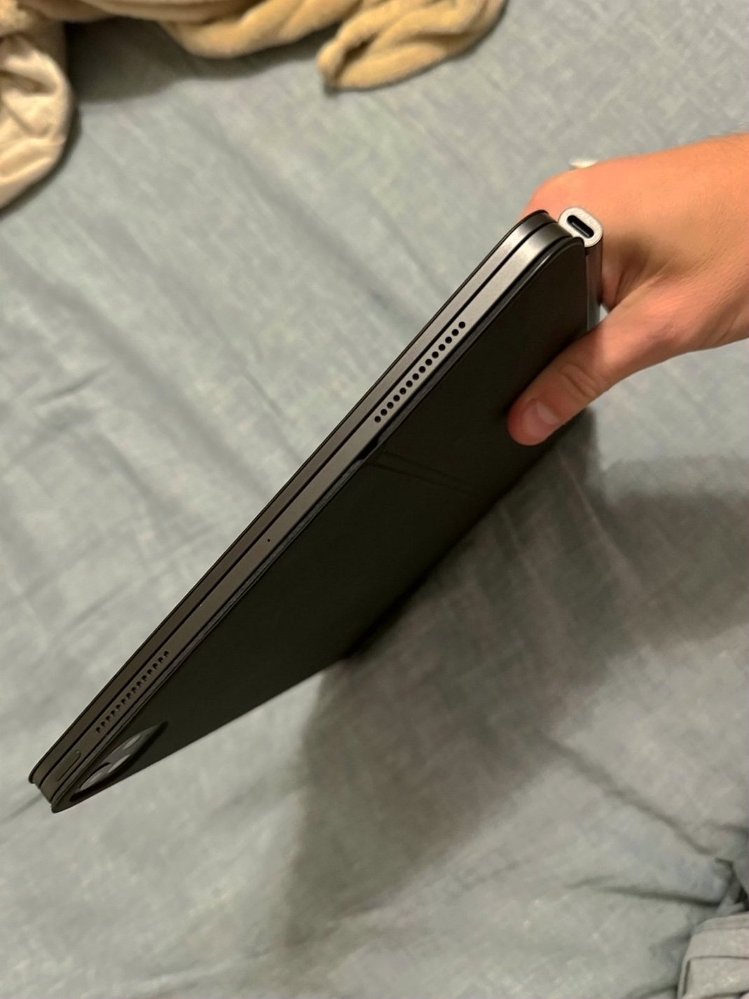 Apple iPad Pro 2024 M4 256GB Unlocked Used image 3