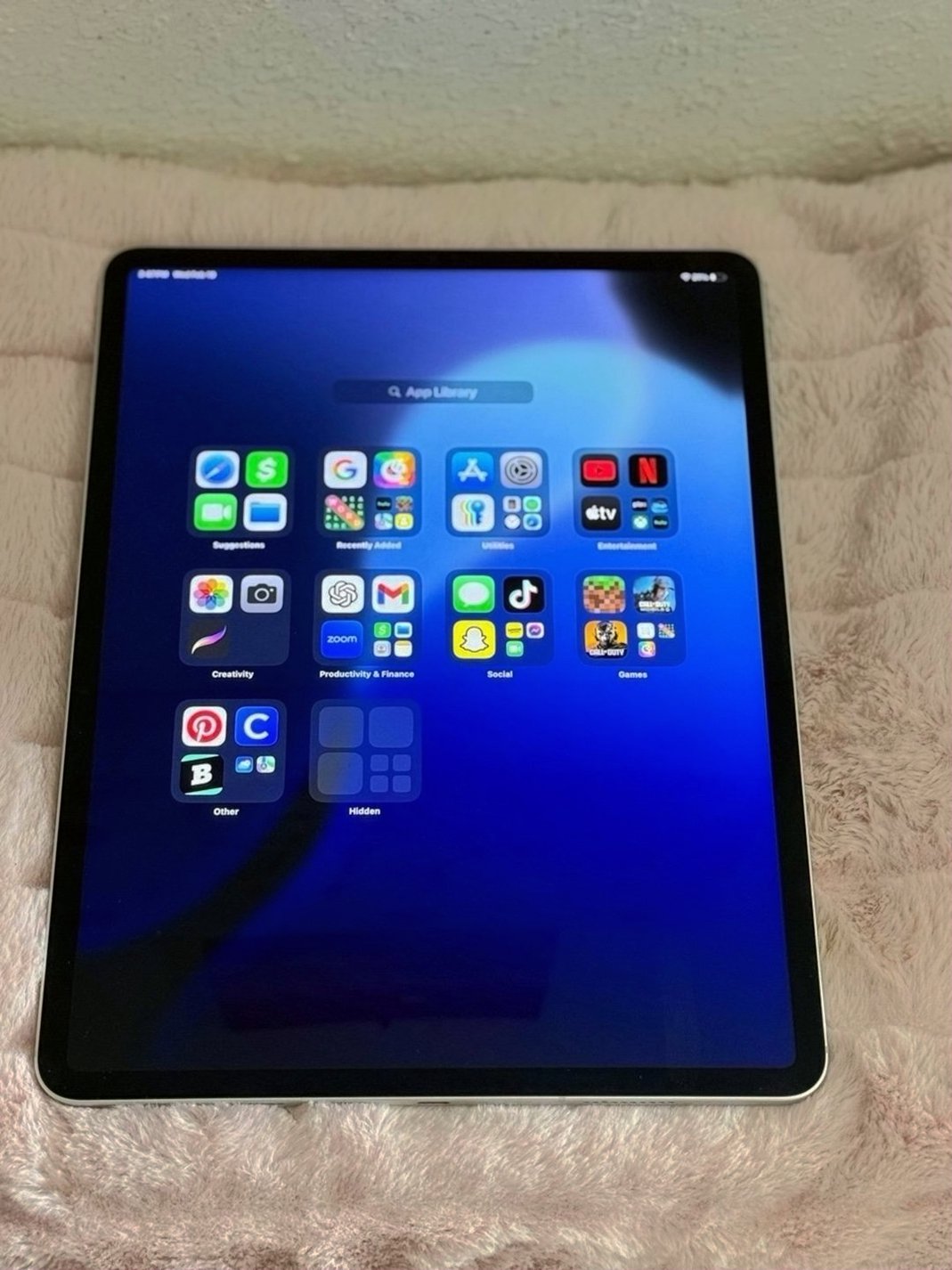 Apple iPad Pro 12.9” 6th Gen 128GB Silver Unlocked - Used image 4