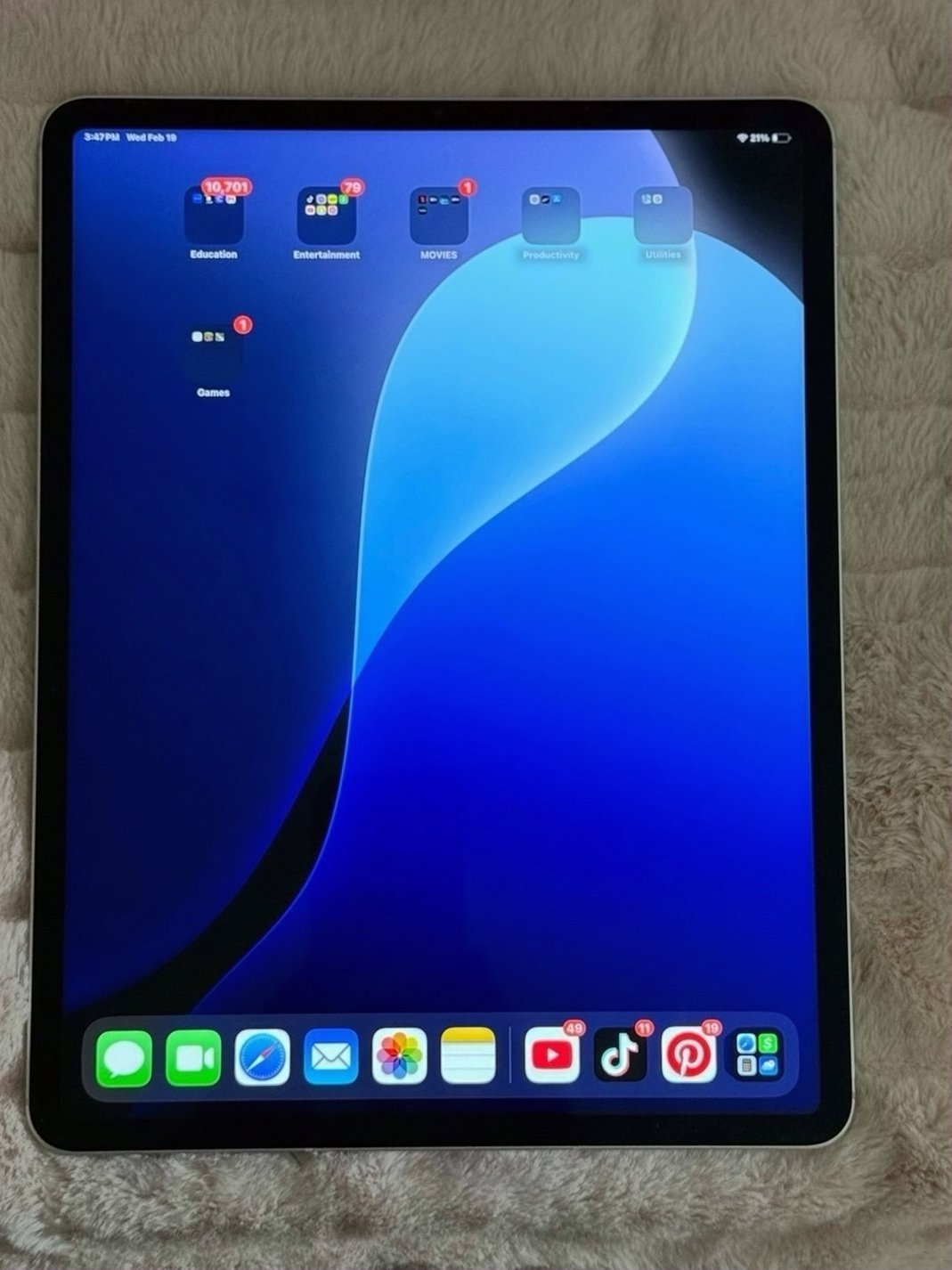 Apple iPad Pro 12.9” 6th Gen 128GB Silver Unlocked - Used image 5
