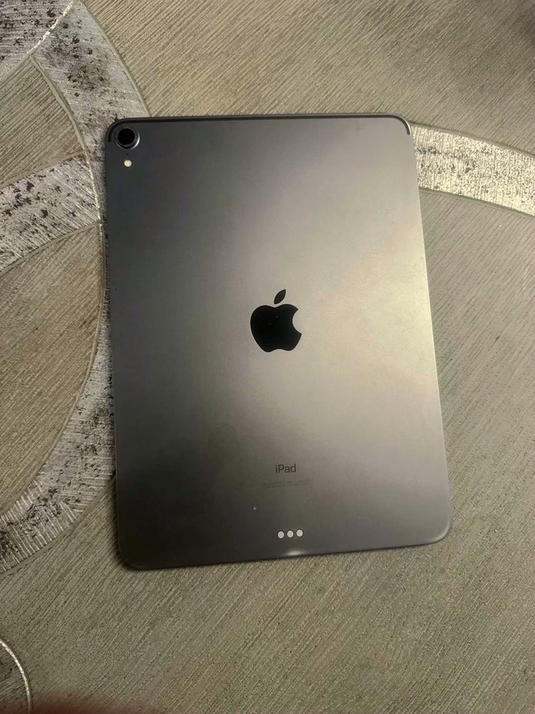 Apple iPad Pro 8H85 256GB Space Grey Unlocked - Used
