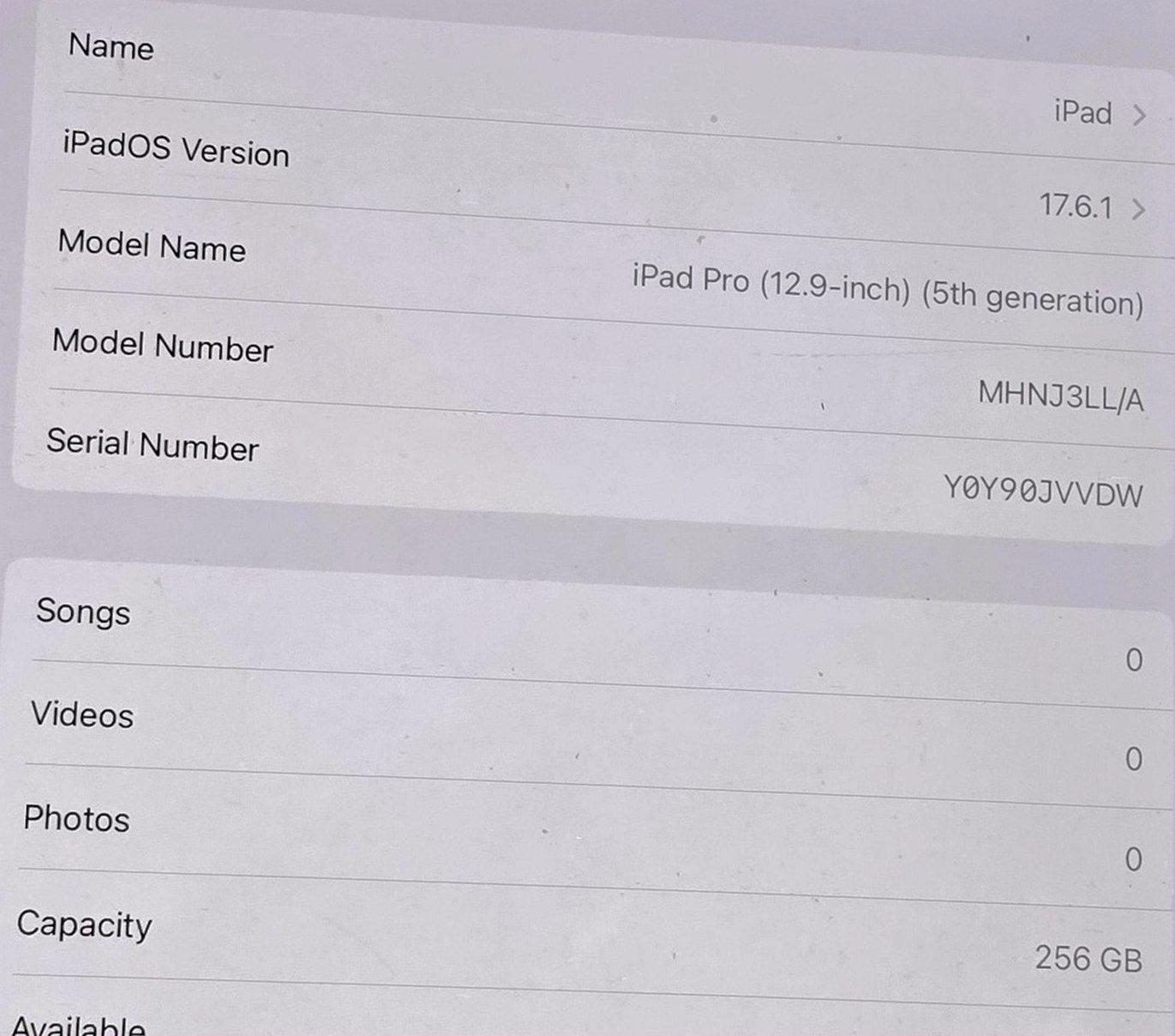 Apple iPad Pro 12.9-inch 5th Generation 256GB Gray Unlocked - Used image 2