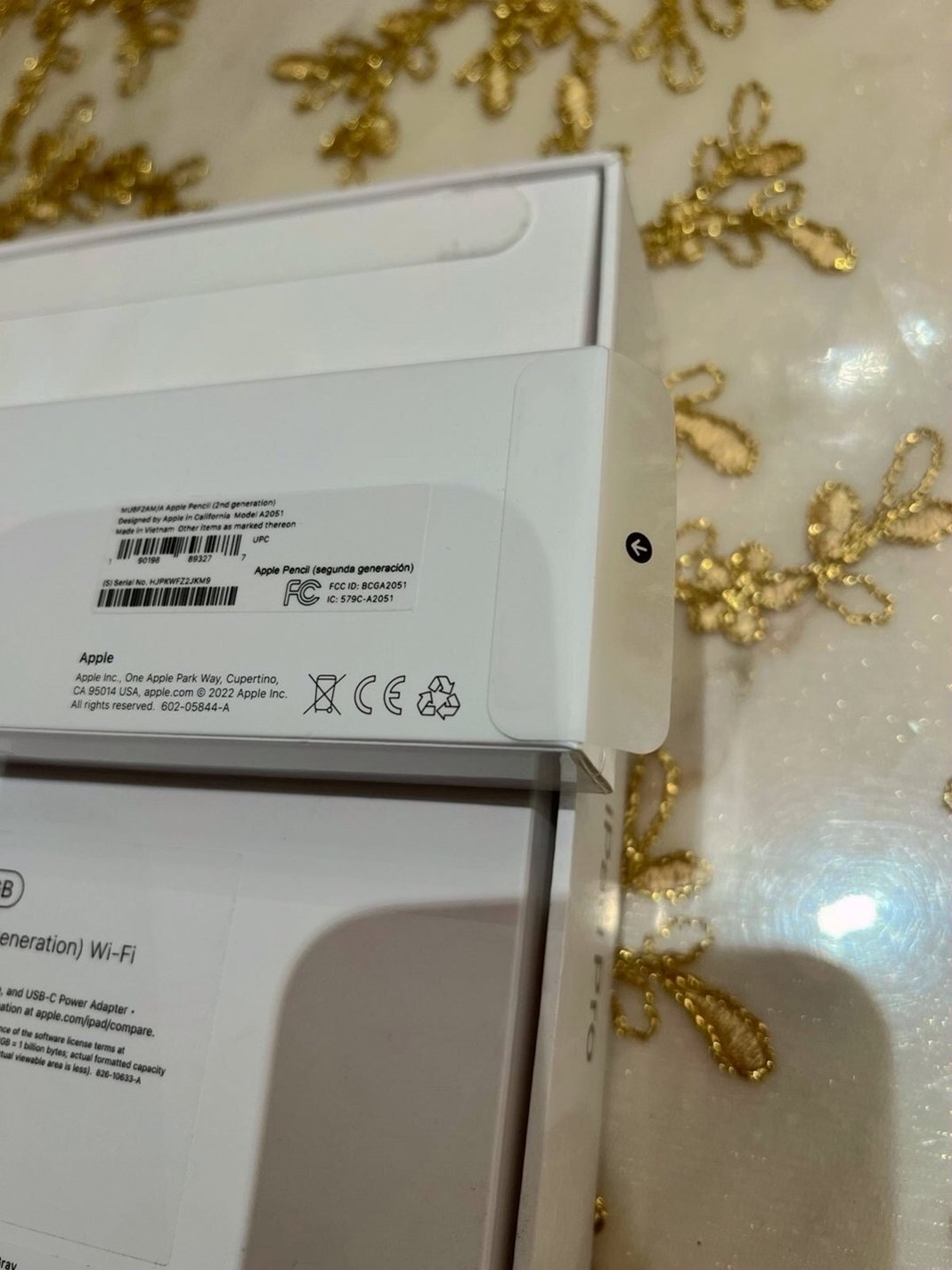 Apple iPad Pro 11 inch 4th Gen 256GB Space Grey Unlocked - Used image 3