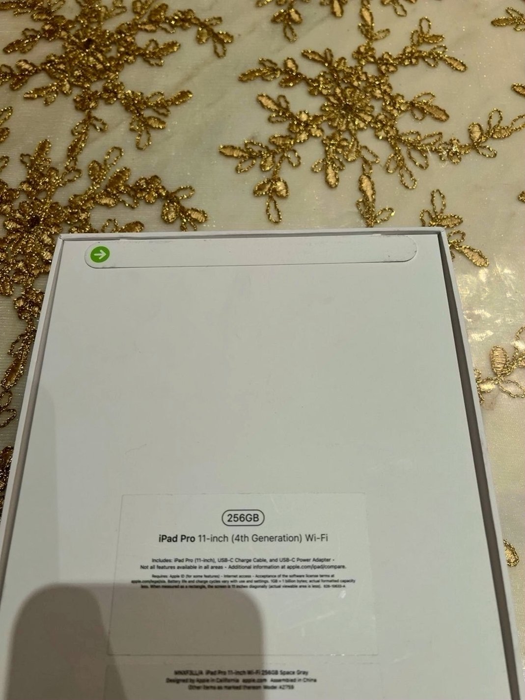 Apple iPad Pro 11 inch 4th Gen 256GB Space Grey Unlocked - Used image 4