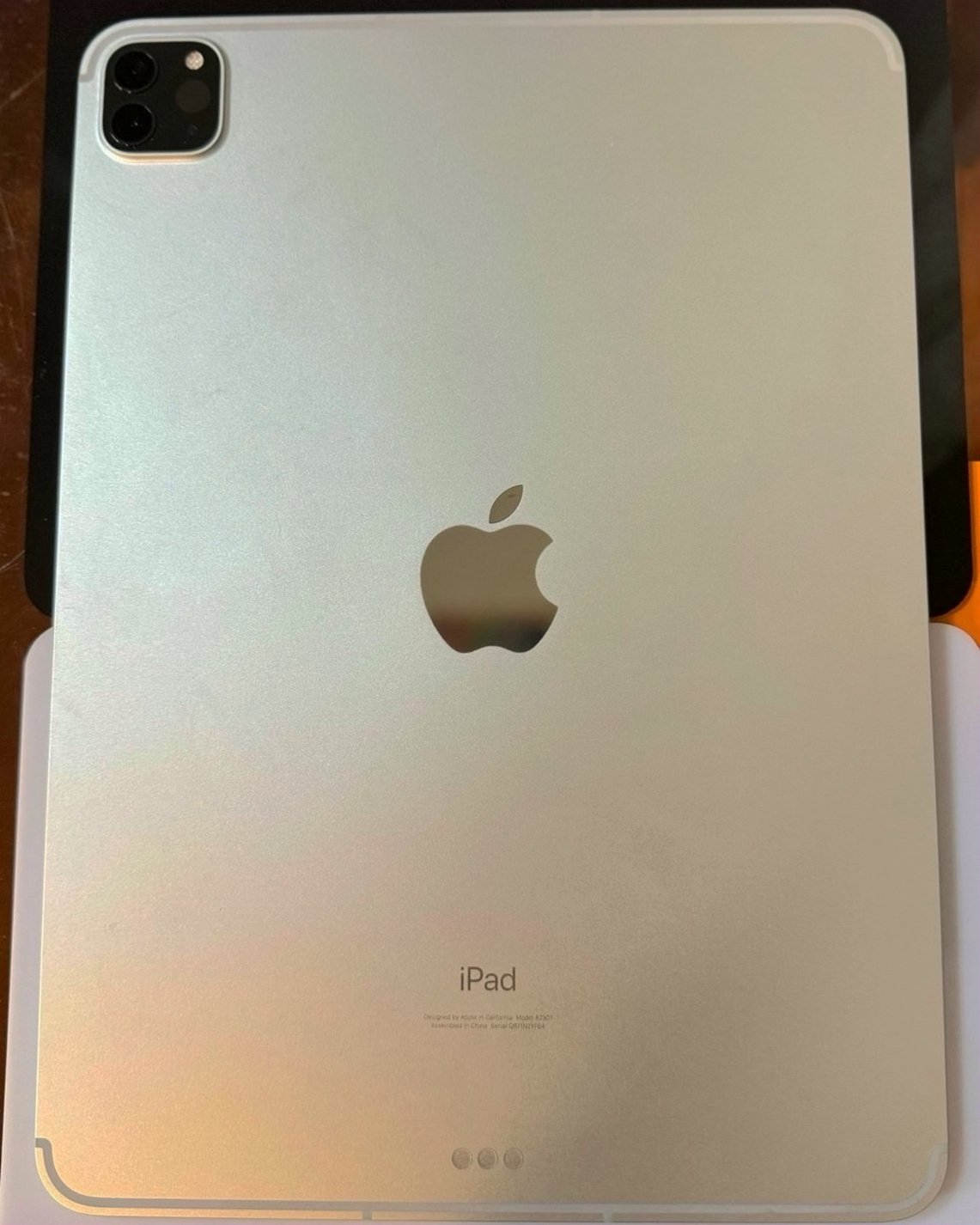 Apple iPad Pro 11” 3rd Generation 256GB Space Gray Unlocked - Used image 5
