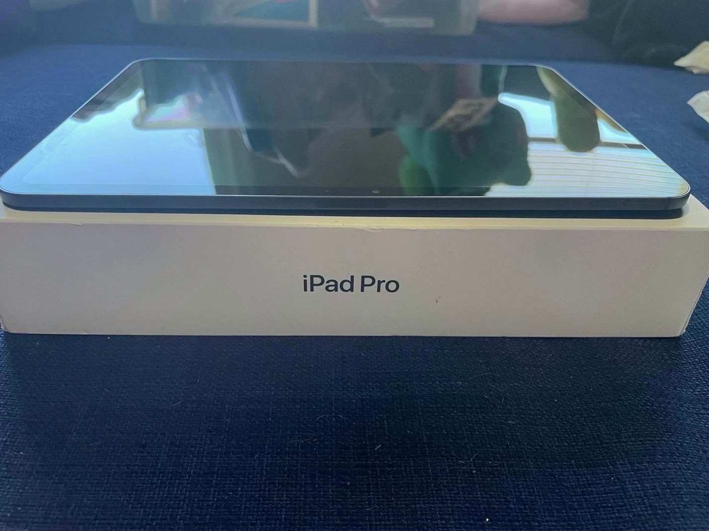 Apple iPad Pro 7th Gen 256GB Space Black Unlocked - Used image 5