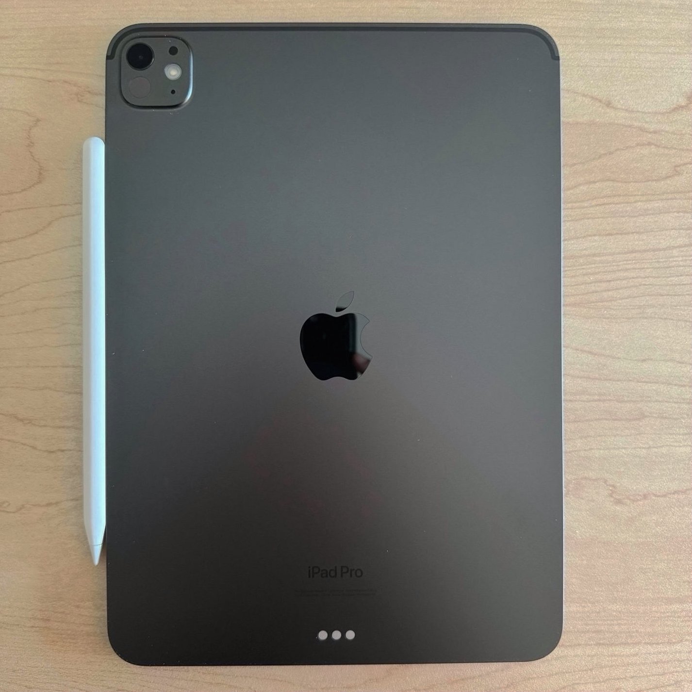 Apple iPad Pro 11in M4 512GB Space Black Unlocked - Used