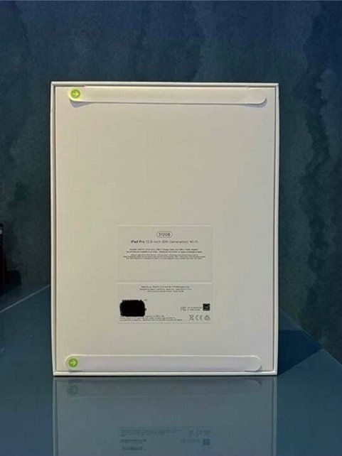 Apple iPad Pro 12.9in 512GB Space Gray Unlocked - Used image 2