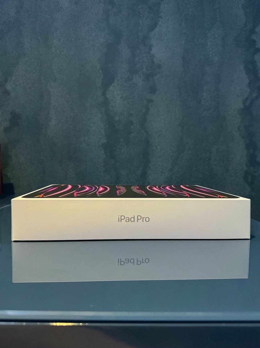 Apple iPad Pro 12.9in 512GB Space Gray Unlocked - Used image 5