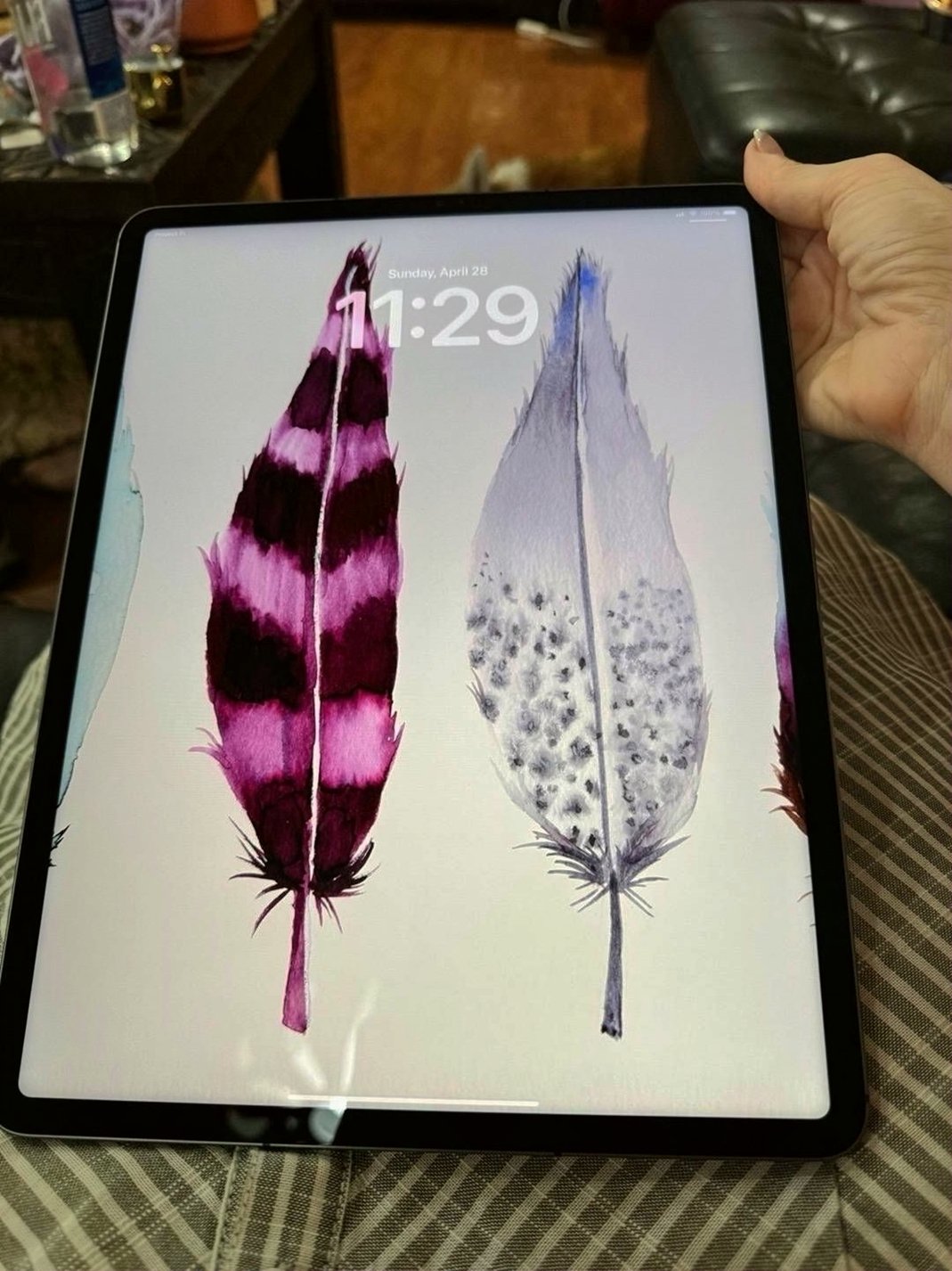Apple iPad Pro 5th Gen 2TB Space Gray Unlocked - Used image 2