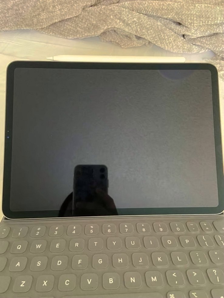 Apple iPad Pro 11 Inch 256GB - Used image 4