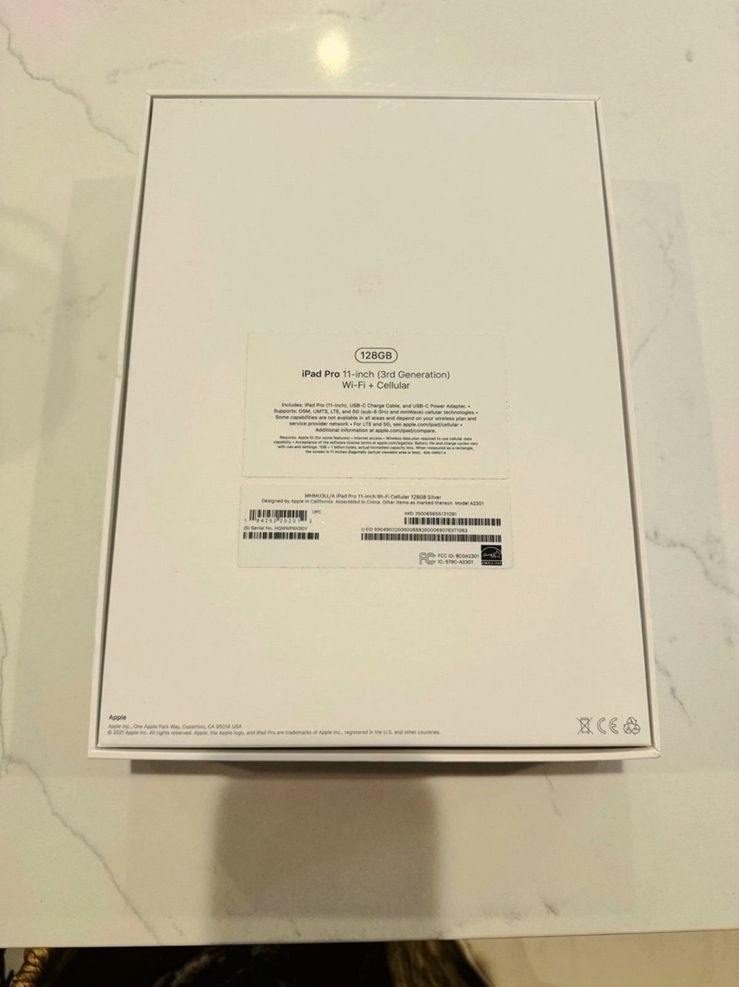 Apple iPad Pro 3rd Gen 128GB Space Gray Unlocked - Used image 3