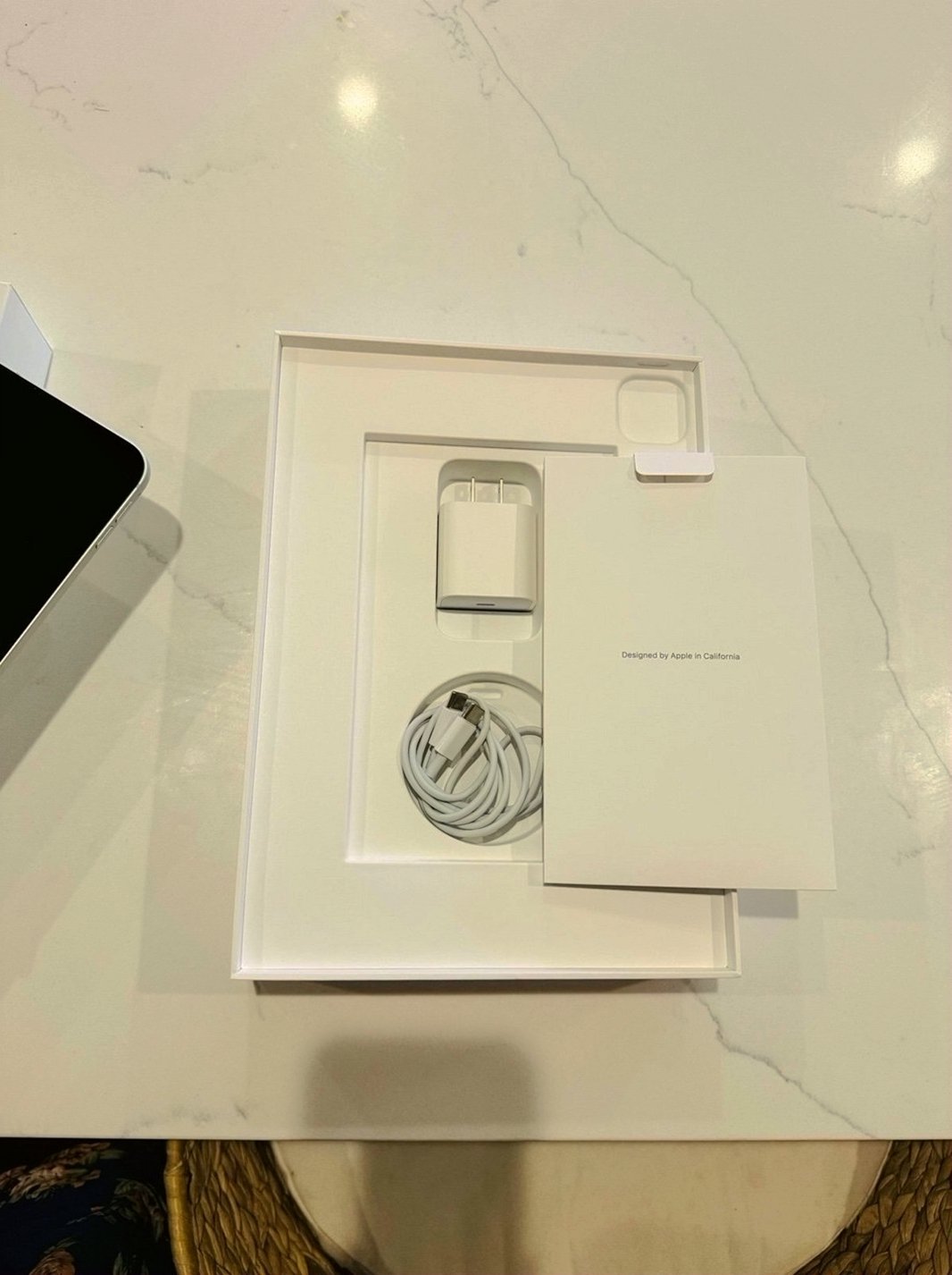 Apple iPad Pro 3rd Gen 128GB Space Gray Unlocked - Used image 4