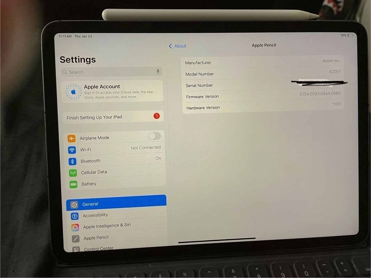 Apple iPad Pro 11 Inch M1 128GB Unlocked - Used image 4