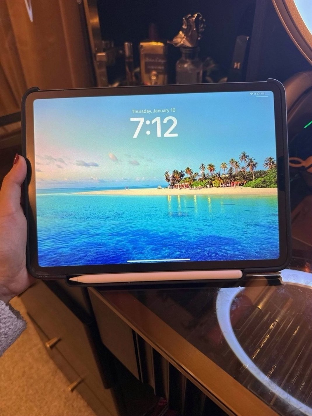 Apple iPad Pro 11 inch 1C21 128GB Space Gray Unlocked - Used