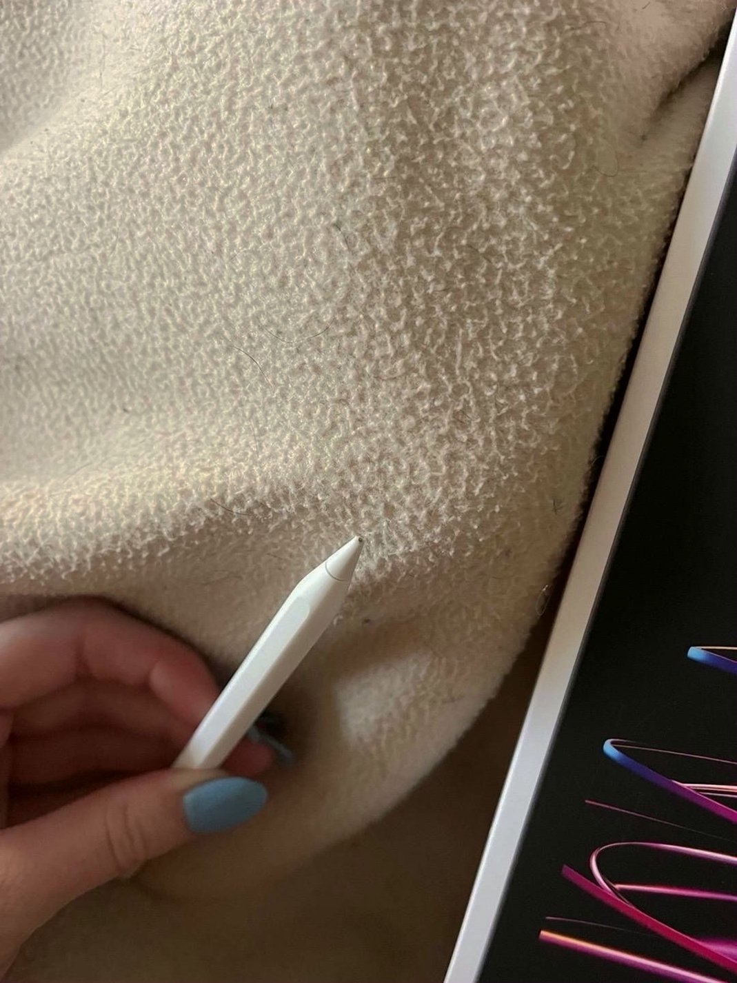 Apple iPad Pro 11-inch 4th Generation 128GB Unlocked - Used image 2