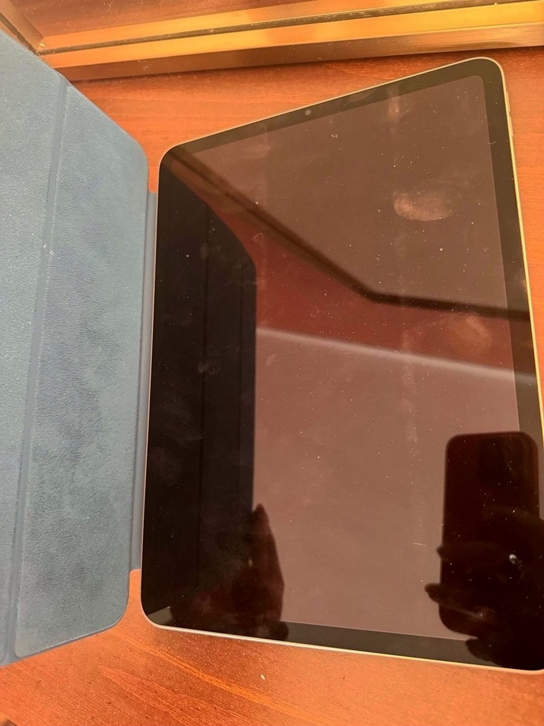 Apple iPad Pro 11inch 4th Generation 128GB Silver Unlocked - Used image 2