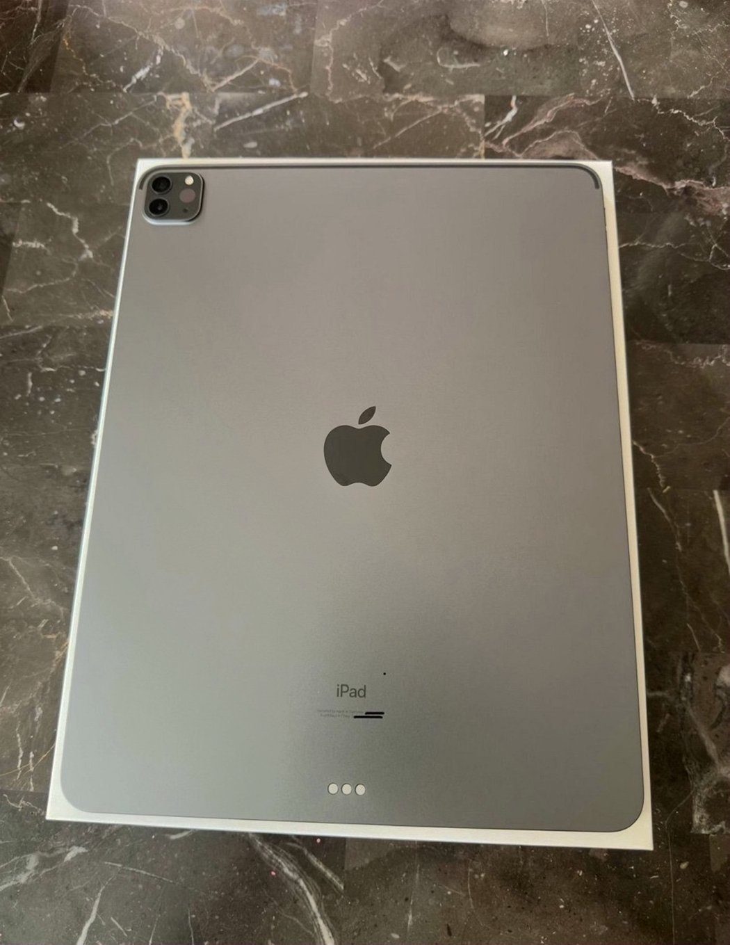 Apple iPad Pro 12.9in 128GB Space Gray Unlocked - Used image 3